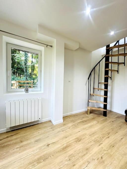 Jungle Appartement Avec Terrasse Laon Zewnętrze zdjęcie