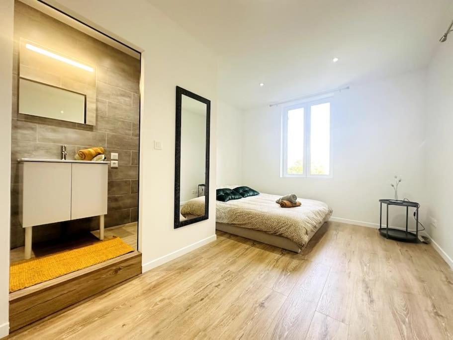 Jungle Appartement Avec Terrasse Laon Zewnętrze zdjęcie