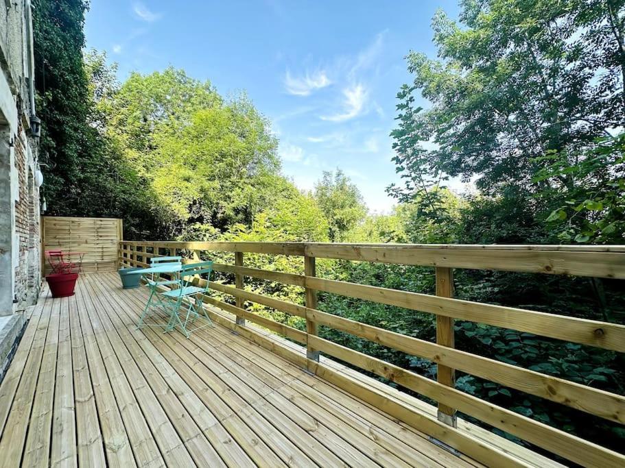 Jungle Appartement Avec Terrasse Laon Zewnętrze zdjęcie